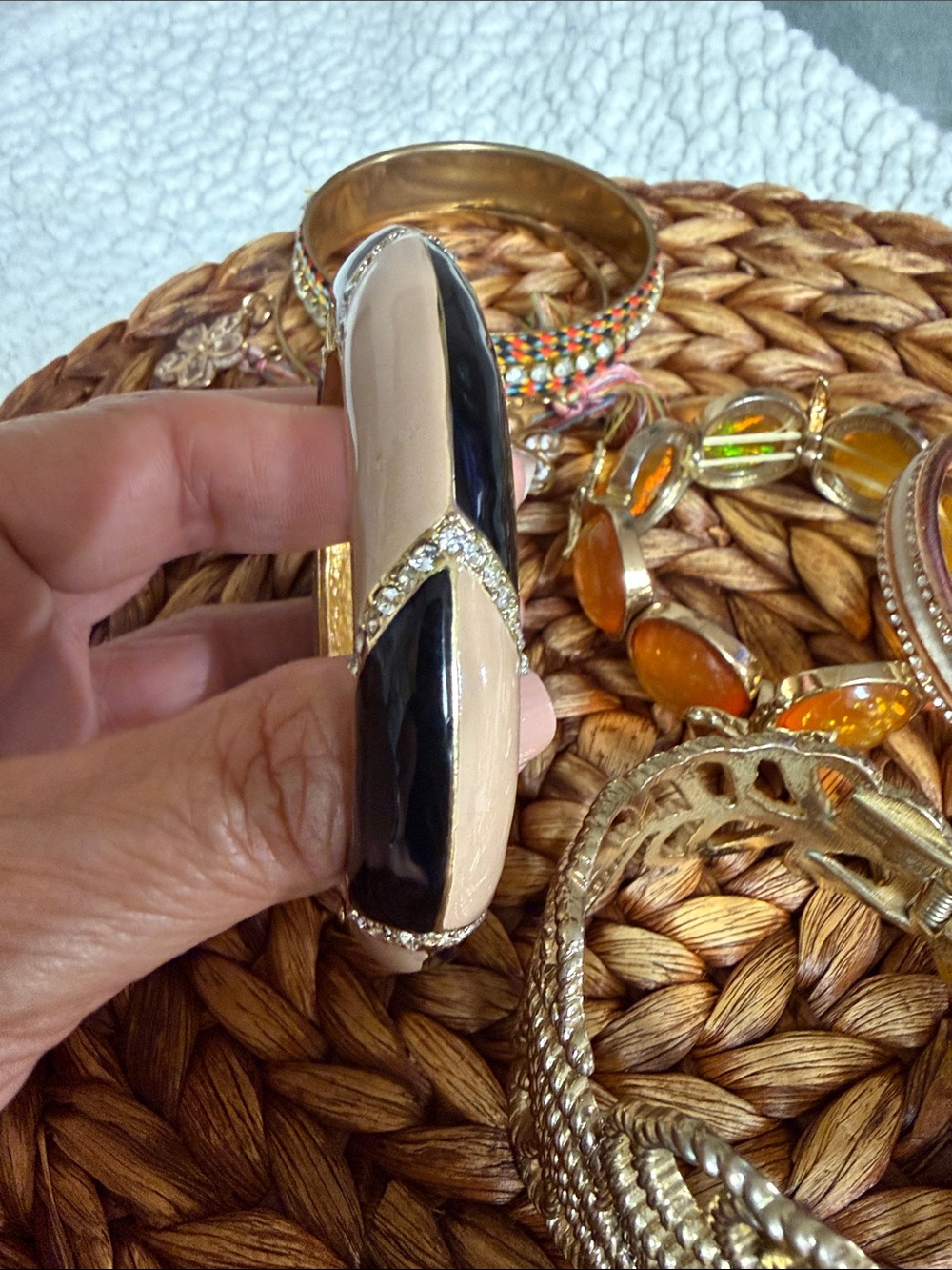 Mixed Gold-Tone, Beige-Black Multi-Accent Women’s Bangle Bracelet Bundle - Picture 4 of 14